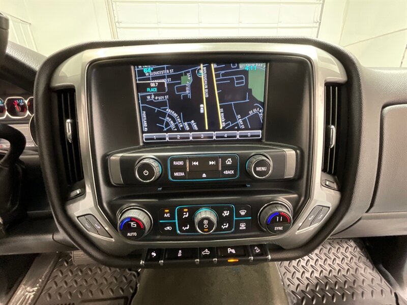 2014 Chevrolet Silverado 1500 LT Z71 4X4 / Leather Heated / Navigation / 1-OWNER  / ZERO RUST - Photo 18 - Gladstone, OR 97027