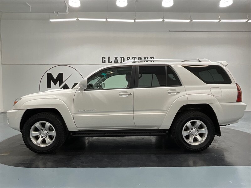 2004 Toyota 4Runner Sport Edition 4X4 / 4.7L V8 / 1-OWNER LOCAL  / FRESH TIMING BELT SERVICE DONE - Photo 3 - Gladstone, OR 97027