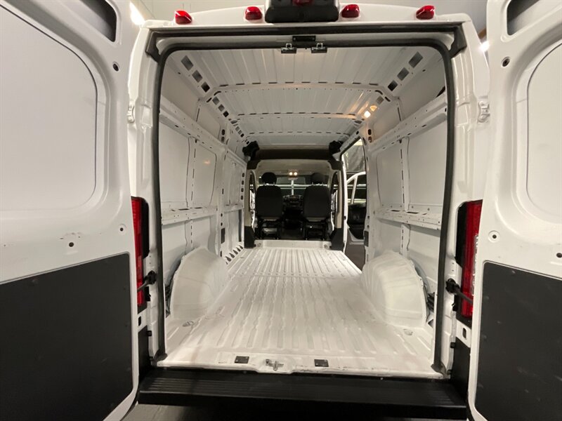 2020 RAM ProMaster 1500 CARGO VAN / HIGH ROOF 136WB / Backup Cam  1-OWNER VAN /  CLEAN  VAN - Photo 10 - Gladstone, OR 97027