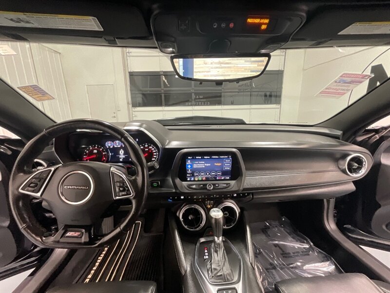 2023 Chevrolet Camaro SS Convertible / V8 6.2L / 1-OWNER / 14,000 MILES / Heated & Ventilated Leather Seats - Photo 37 - Gladstone, OR 97027