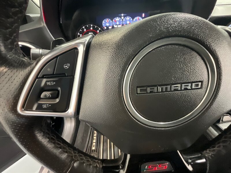 2023 Chevrolet Camaro SS Convertible / V8 6.2L / 1-OWNER / 14,000 MILES / Heated & Ventilated Leather Seats - Photo 40 - Gladstone, OR 97027