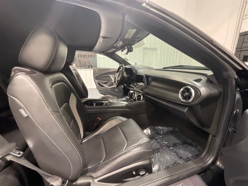 2023 Chevrolet Camaro SS Convertible / V8 6.2L / 1-OWNER / 14,000 MILES / Heated & Ventilated Leather Seats - Photo 14 - Gladstone, OR 97027