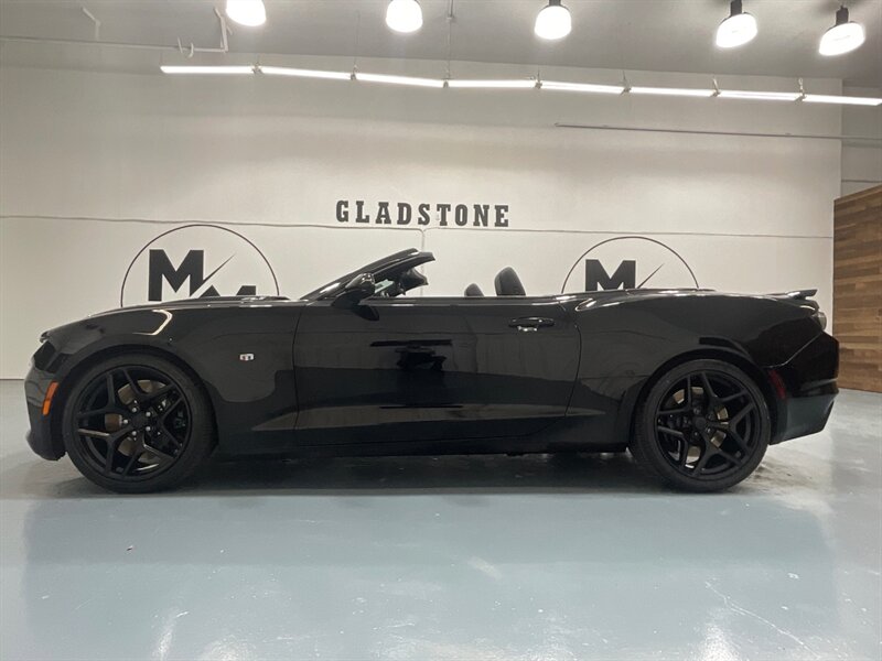 2023 Chevrolet Camaro SS Convertible / V8 6.2L / 1-OWNER / 14,000 MILES / Heated & Ventilated Leather Seats - Photo 9 - Gladstone, OR 97027