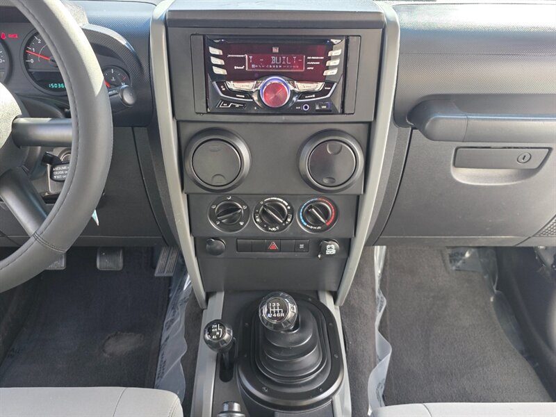 2008 Jeep Wrangler Unlimited 4X4 V6 / 6 SPEED / NEW TIRES / LIFTED  / NEW CLUTCH / XD WHEELS / MANUAL TRANSMISSION - Photo 18 - Portland, OR 97217