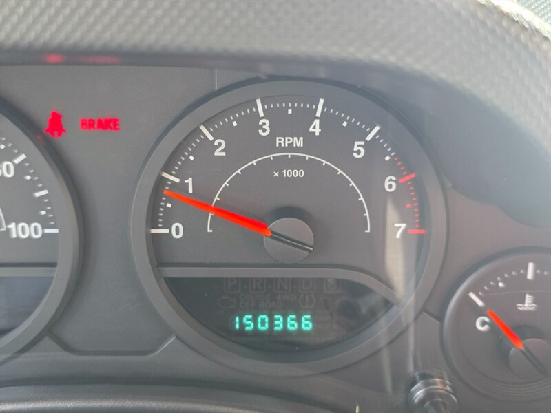 2008 Jeep Wrangler Unlimited 4X4 V6 / 6 SPEED / NEW TIRES / LIFTED  / NEW CLUTCH / XD WHEELS / MANUAL TRANSMISSION - Photo 44 - Portland, OR 97217