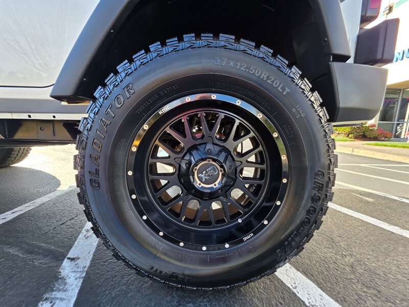 2008 Jeep Wrangler Unlimited 4X4 V6 / 6 SPEED / NEW TIRES / LIFTED  / NEW CLUTCH / XD WHEELS / MANUAL TRANSMISSION - Photo 33 - Portland, OR 97217