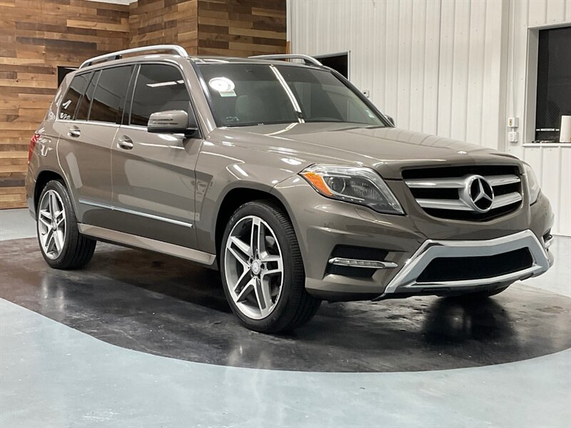 2013 Mercedes-Benz GLK 350 4MATIC / Panoramic Sunroof / Leather /Navi   - Photo 2 - Gladstone, OR 97027