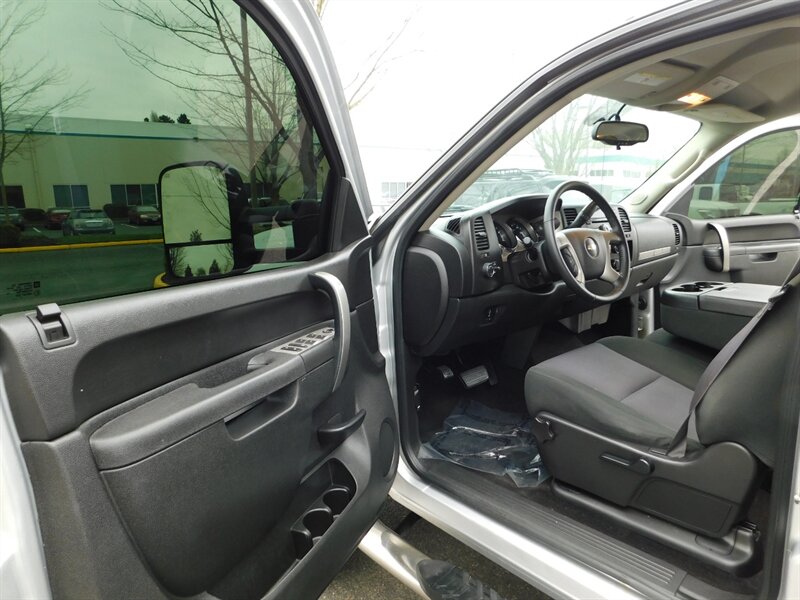 2013 Chevrolet Silverado 2500 LT Crew Cab 4X4 6.6L DURAMAX DIESEL / LOW MILES   - Photo 9 - Portland, OR 97217