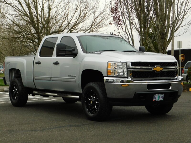 2013 Chevrolet Silverado 2500 LT Crew Cab 4X4 6.6L DURAMAX DIESEL / LOW MILES   - Photo 2 - Portland, OR 97217