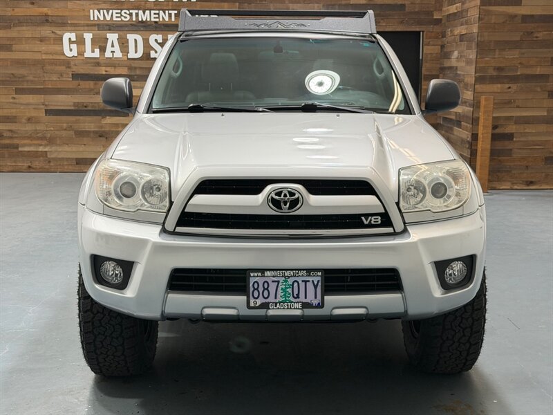 2006 Toyota 4Runner Limited AWD / 4.7L V8 / NEW TIMING BELT / LEATHER / SUNROOF / NEW LIFT WHEELS & TIRES - Photo 7 - Gladstone, OR 97027