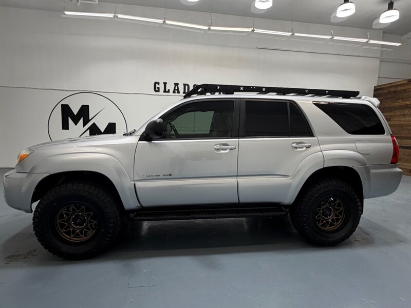 2006 Toyota 4Runner Limited AWD / 4.7L V8 / NEW TIMING BELT / LEATHER / SUNROOF / NEW LIFT WHEELS & TIRES - Photo 3 - Gladstone, OR 97027