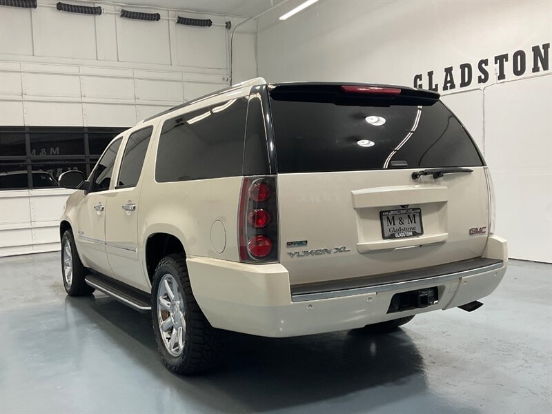 2011 GMC Yukon XL Denali Sport Utility AWD / 6.2L V8 / DVD Player  / Leather heated seats - Photo 7 - Gladstone, OR 97027