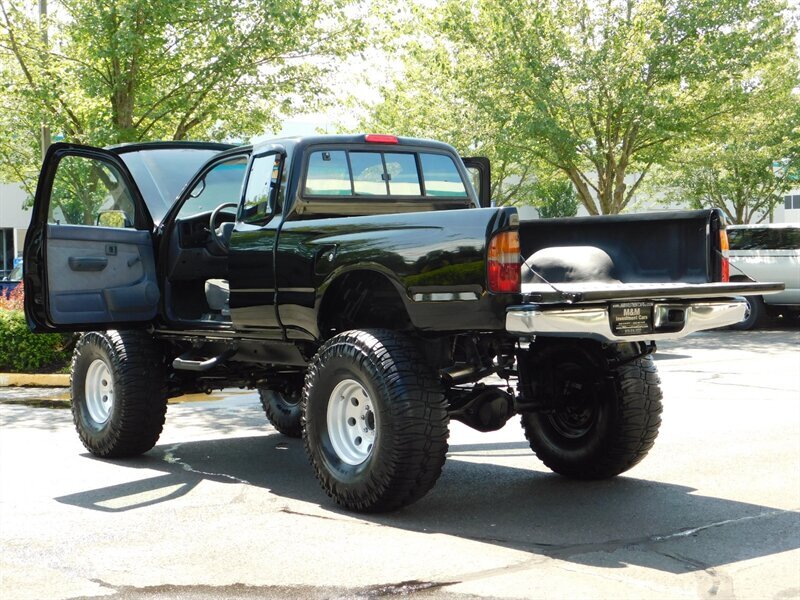 1998 Toyota Tacoma 4X4 / 3.4L V6 / CUSTOM LIFTED / 154k miles   - Photo 26 - Portland, OR 97217