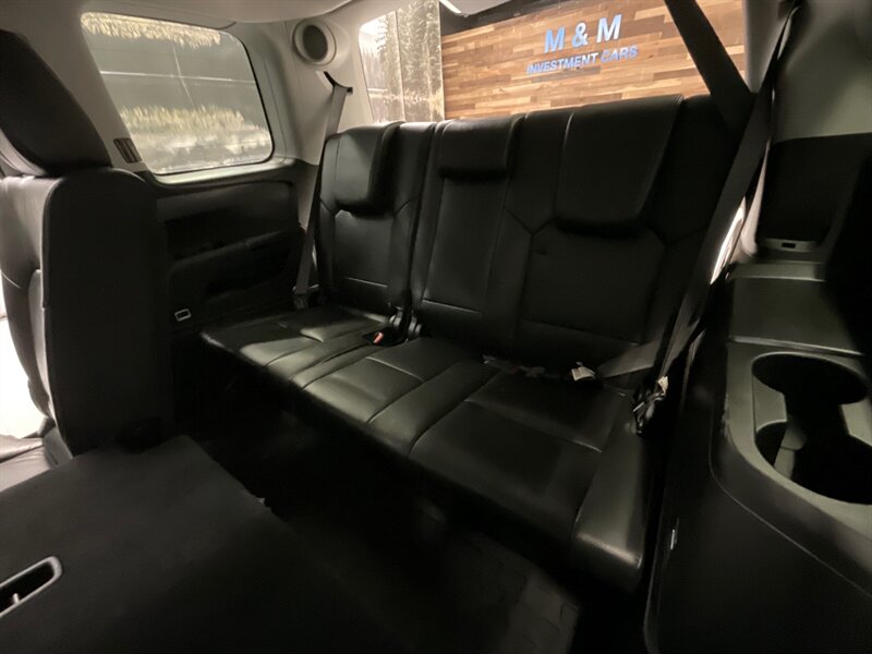 2015 Honda Pilot Touring  / Leather & Sunroof - Photo 41 - Gladstone, OR 97027