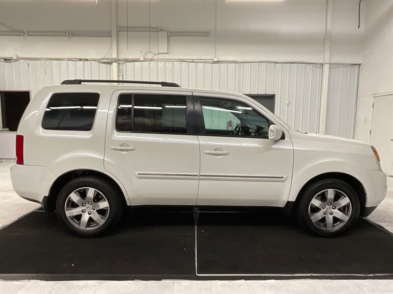 2015 Honda Pilot Touring  / Leather & Sunroof - Photo 4 - Gladstone, OR 97027