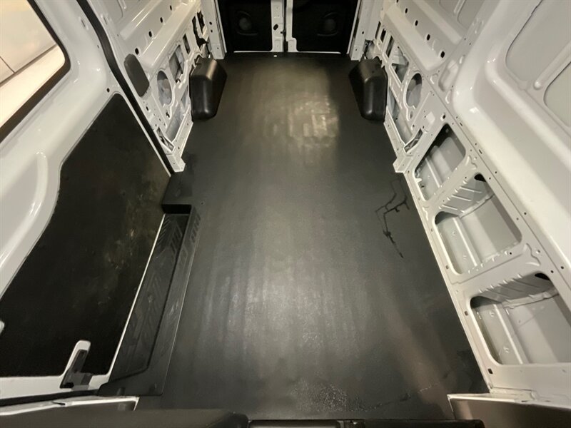 2021 Ford Transit 250 LWB MEDIUM ROOF CARGO VAN / V6 / 12,000 MILES  / Backup Camera / 148 " WB & HIGHROOF - Photo 15 - Gladstone, OR 97027