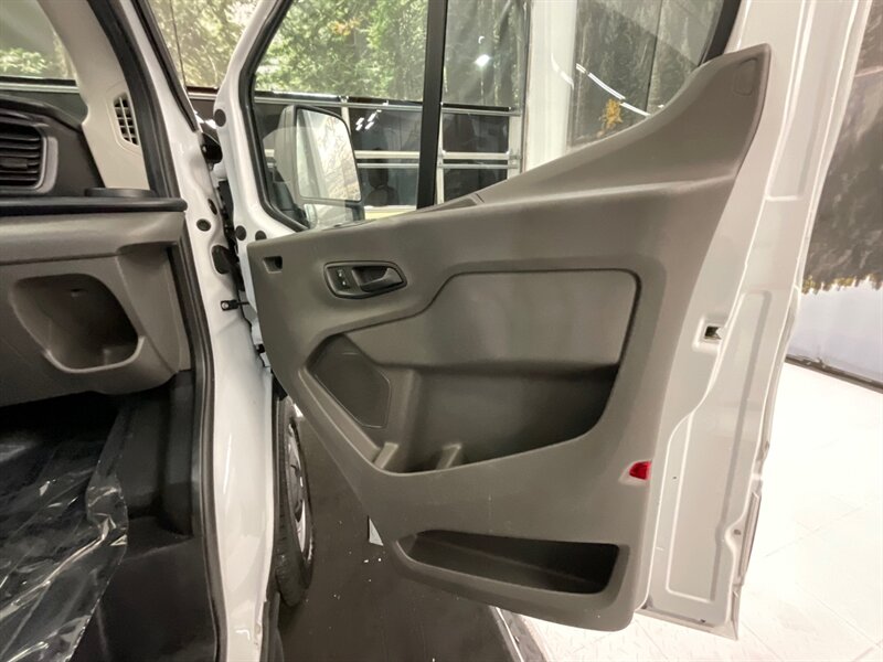 2021 Ford Transit 250 LWB MEDIUM ROOF CARGO VAN / V6 / 12,000 MILES  / Backup Camera / 148 " WB & HIGHROOF - Photo 31 - Gladstone, OR 97027