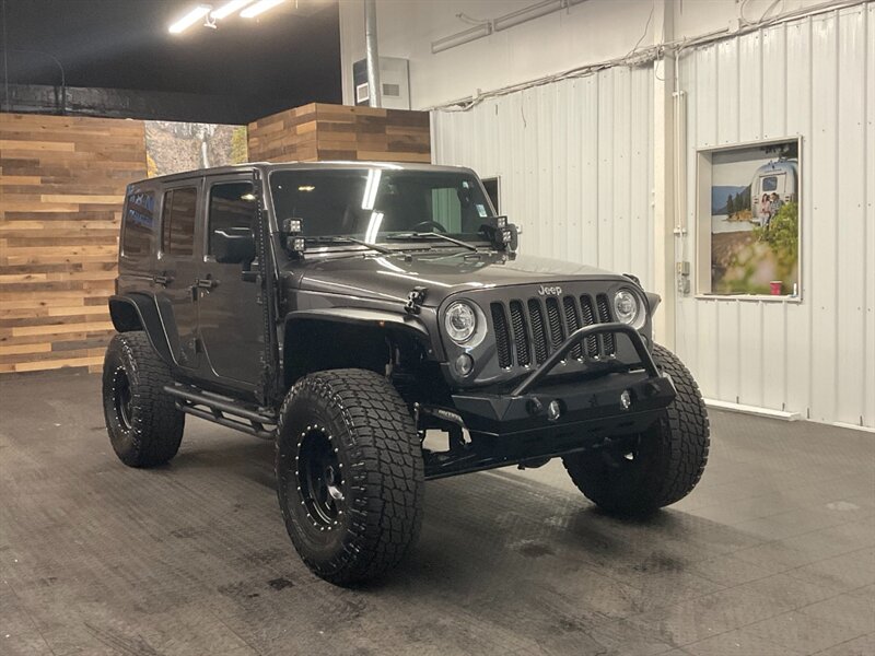 2017 Jeep Wrangler Unlimited Sahara 4X4 / Leather / Hard top / LIFTED   - Photo 2 - Gladstone, OR 97027