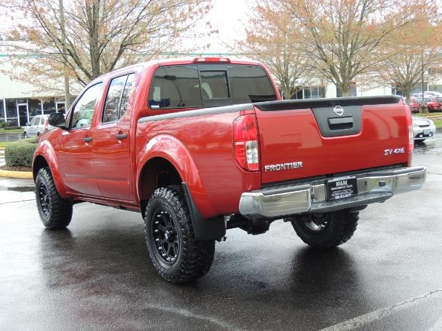 2016 Nissan Frontier SV / 4X4 / Crew Cab / 6Cyl / LIFTED LIFTED