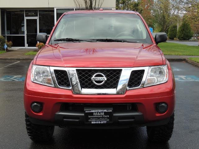 2016 Nissan Frontier SV / 4X4 / Crew Cab / 6Cyl / LIFTED LIFTED