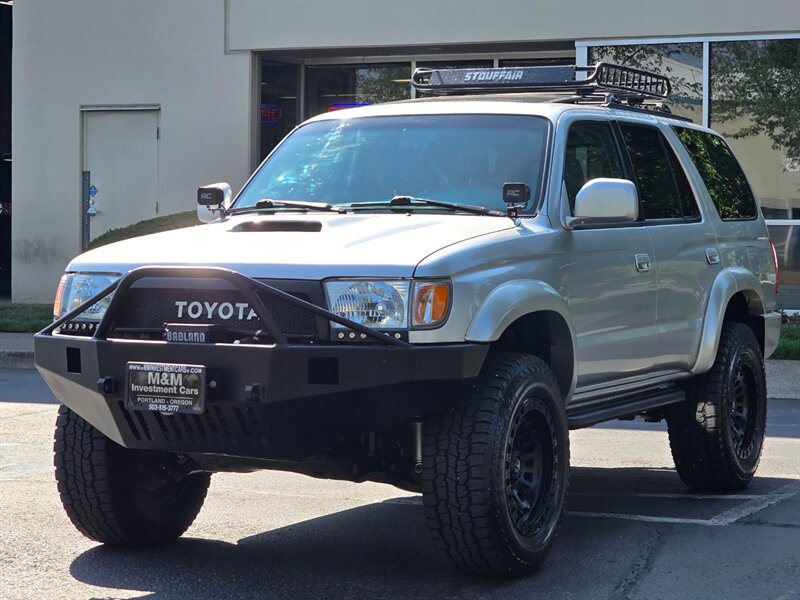 2000 Toyota 4Runner SR5 4X4 / 5 SPEED MANUAL / V6 3.4L / LIFTED / FUEL WHEELS / TIMING BELT REPLACED / WINCH / 170K MILES ONLY - Photo 1 - Portland, OR 97217