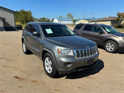 2012 Jeep Grand Cherokee Laredo   - Photo 1 - Mount Vernon, OH 43050