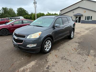 2010 Chevrolet Traverse LT   - Photo 1 - Mount Vernon, OH 43050