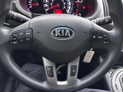 2016 Kia Sportage LX  MANUAL TRANSMISSI on-1 owner-like new - safety - Photo 23 - Winnipeg, MB R3L 0M4
