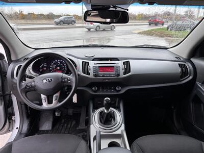 2016 Kia Sportage LX  MANUAL TRANSMISSI on-1 owner-like new - safety - Photo 12 - Winnipeg, MB R3L 0M4