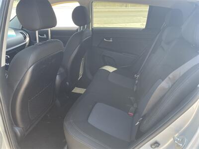 2016 Kia Sportage LX   - Photo 6 - Winnipeg, MB R3L 0M4
