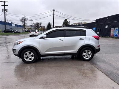 2016 Kia Sportage LX  MANUAL TRANSMISSI on-1 owner-like new - safety - Photo 2 - Winnipeg, MB R3L 0M4