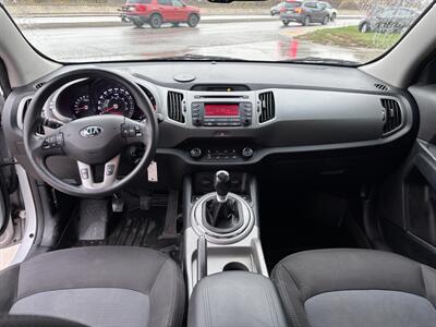 2016 Kia Sportage LX  MANUAL TRANSMISSI on-1 owner-like new - safety - Photo 26 - Winnipeg, MB R3L 0M4
