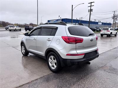 2016 Kia Sportage LX  MANUAL TRANSMISSI on-1 owner-like new - safety - Photo 3 - Winnipeg, MB R3L 0M4