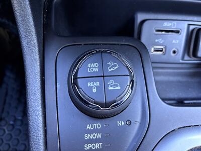 2016 Jeep Cherokee Trailhawk   - Photo 8 - Winnipeg, MB R3L 0M4