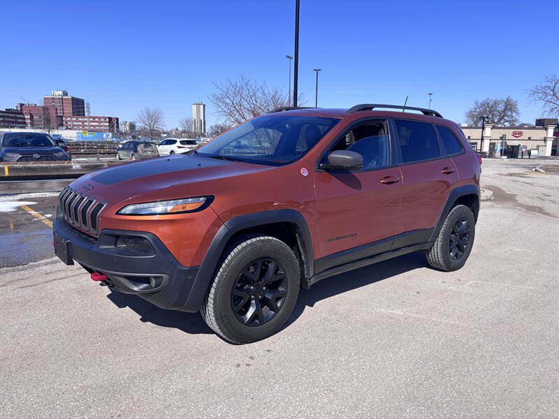 2016 Jeep Cherokee Trailhawk   - Photo 1 - Winnipeg, MB R3L 0M4