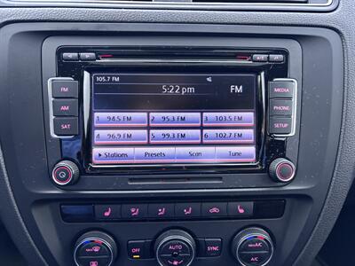 2015 Volkswagen Jetta TDI Comfortline  DIESEL SUNROOF 5 speed STANDARD - Photo 17 - Winnipeg, MB R3L 0M4