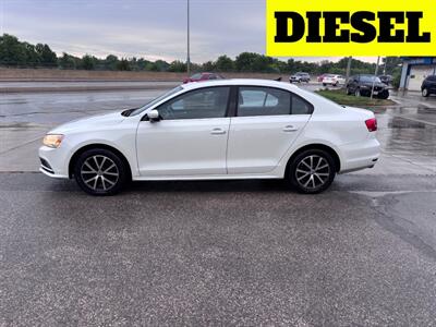 2015 Volkswagen Jetta TDI Comfortline  DIESEL SUNROOF 5 speed STANDARD - Photo 4 - Winnipeg, MB R3L 0M4
