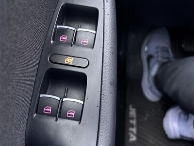 2015 Volkswagen Jetta TDI Comfortline  DIESEL SUNROOF 5 speed STANDARD - Photo 24 - Winnipeg, MB R3L 0M4