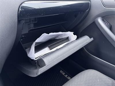 2015 Volkswagen Jetta TDI Comfortline  DIESEL SUNROOF 5 speed STANDARD - Photo 29 - Winnipeg, MB R3L 0M4
