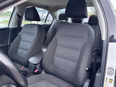 2015 Volkswagen Jetta TDI Comfortline  DIESEL SUNROOF 5 speed STANDARD - Photo 9 - Winnipeg, MB R3L 0M4