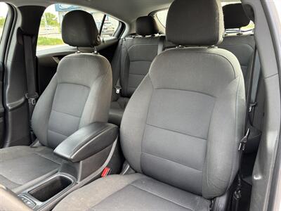 2019 Chevrolet Cruze LT  Hatchback - Photo 11 - Winnipeg, MB R3L 0M4
