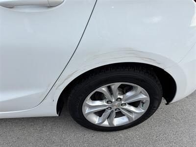 2019 Chevrolet Cruze LT  Hatchback - Photo 6 - Winnipeg, MB R3L 0M4
