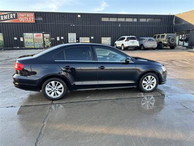 2015 Volkswagen Jetta TDI Comfortline   - Photo 2 - Winnipeg, MB R3L 0M4