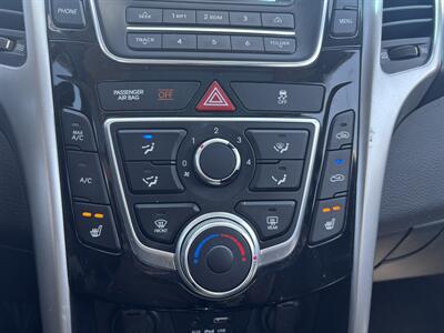 2016 Hyundai ELANTRA GT GLS   - Photo 18 - Winnipeg, MB R3L 0M4