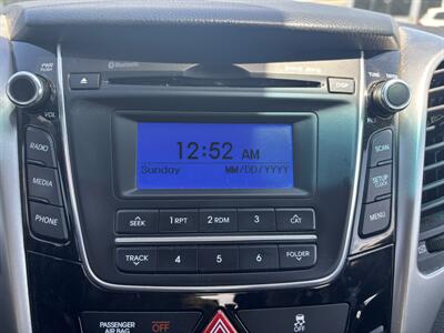 2016 Hyundai ELANTRA GT GLS   - Photo 10 - Winnipeg, MB R3L 0M4