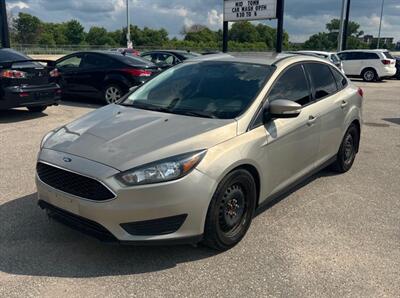 2015 Ford Focus SE   - Photo 1 - Winnipeg, MB R3L 0M4