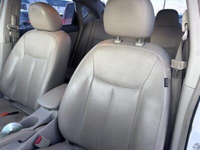 2013 Nissan Sentra SL - Photo 8 - Winnipeg, MB R3L 0M4