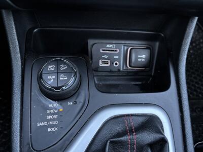 2015 Jeep Cherokee Trailhawk  Elite - Photo 13 - Winnipeg, MB R3L 0M4