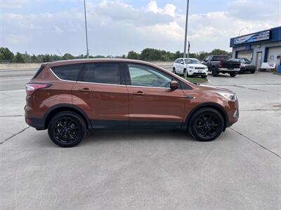 2017 Ford Escape SE   - Photo 7 - Winnipeg, MB R3L 0M4