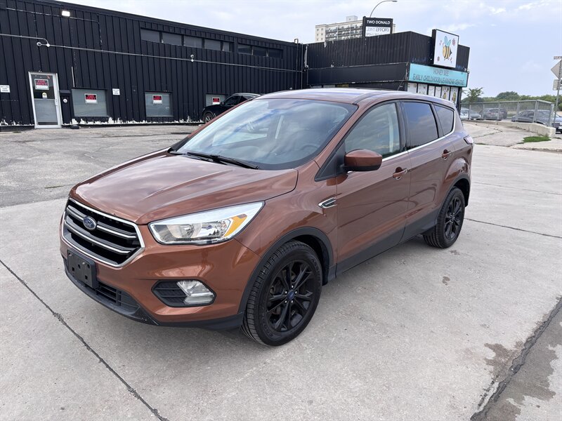 2017 Ford Escape SE - Photo 1 - Winnipeg, MB R3L 0M4